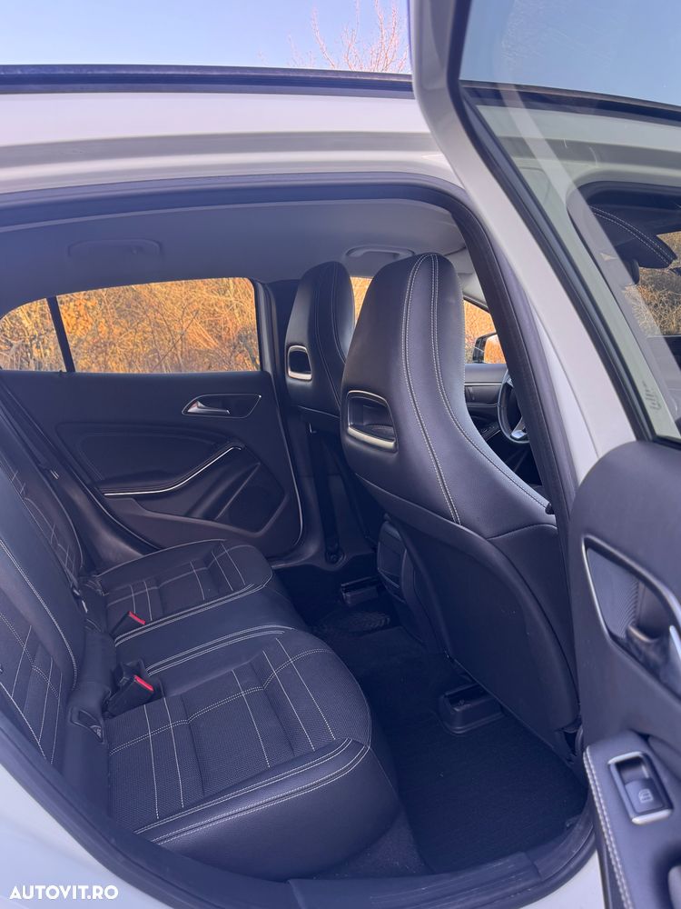 Mercedes-Benz GLA 200 (CDI) d 4Matic 7G-DCT Style - 10