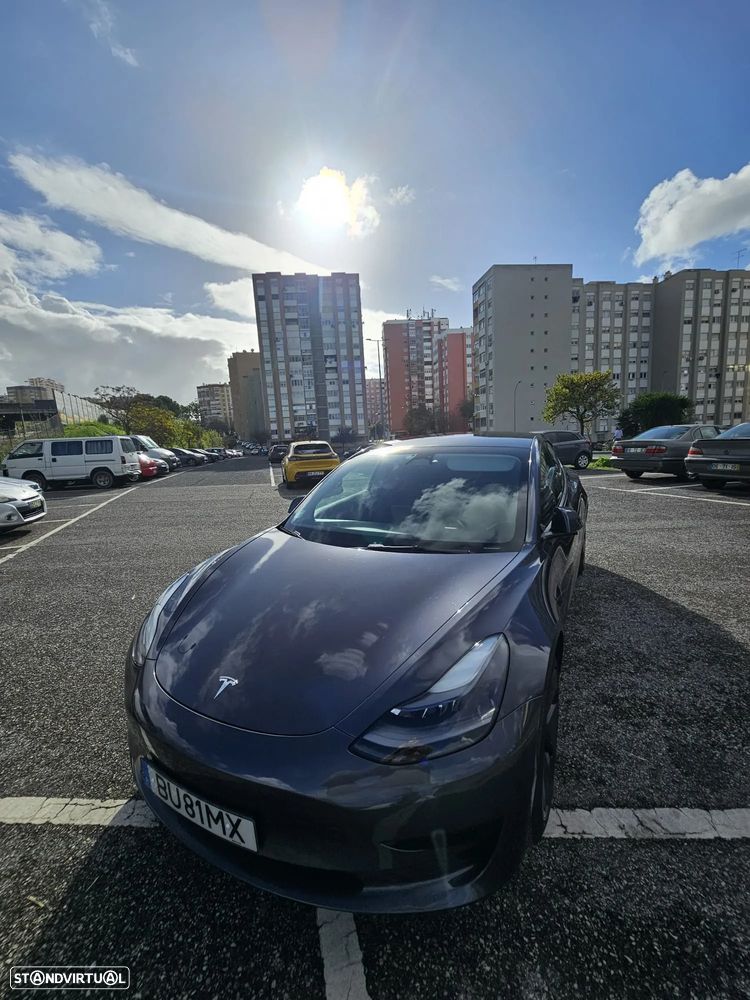 Tesla Model 3 Standard Range Plus RWD - 3