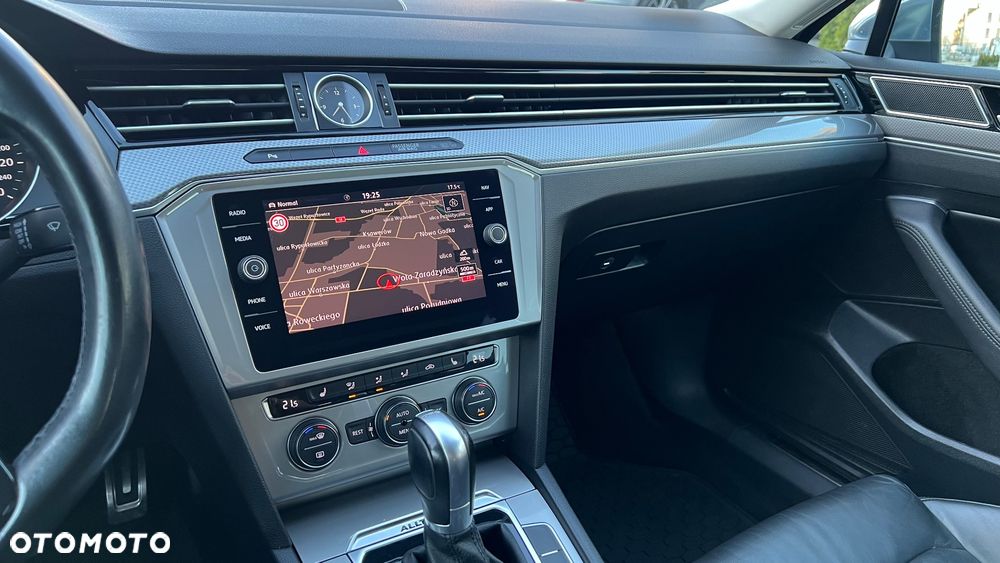 Volkswagen Passat 2.0 TDI BMT 4Mot Highline DSG - 8