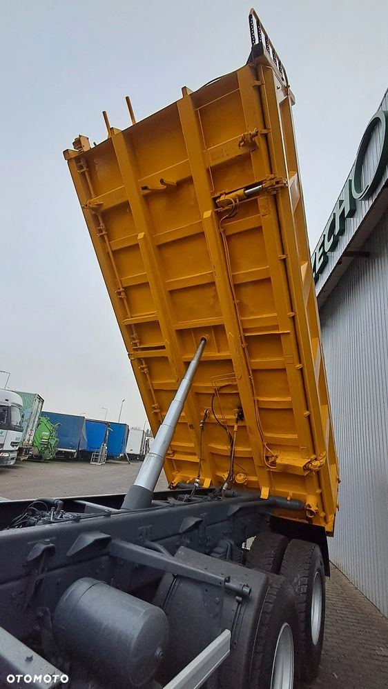 Scania P 420 - 24