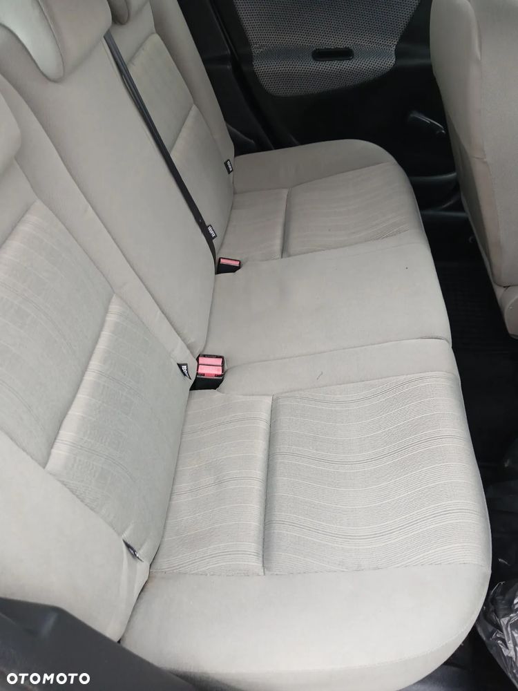 Peugeot 207 1.4 16V Presence - 6