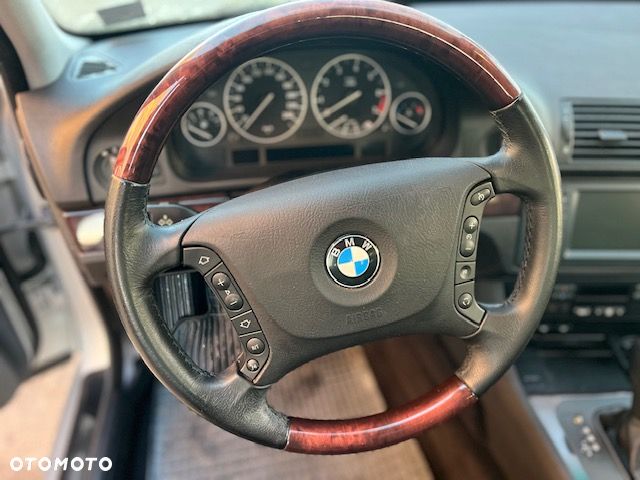BMW Seria 5 - 12