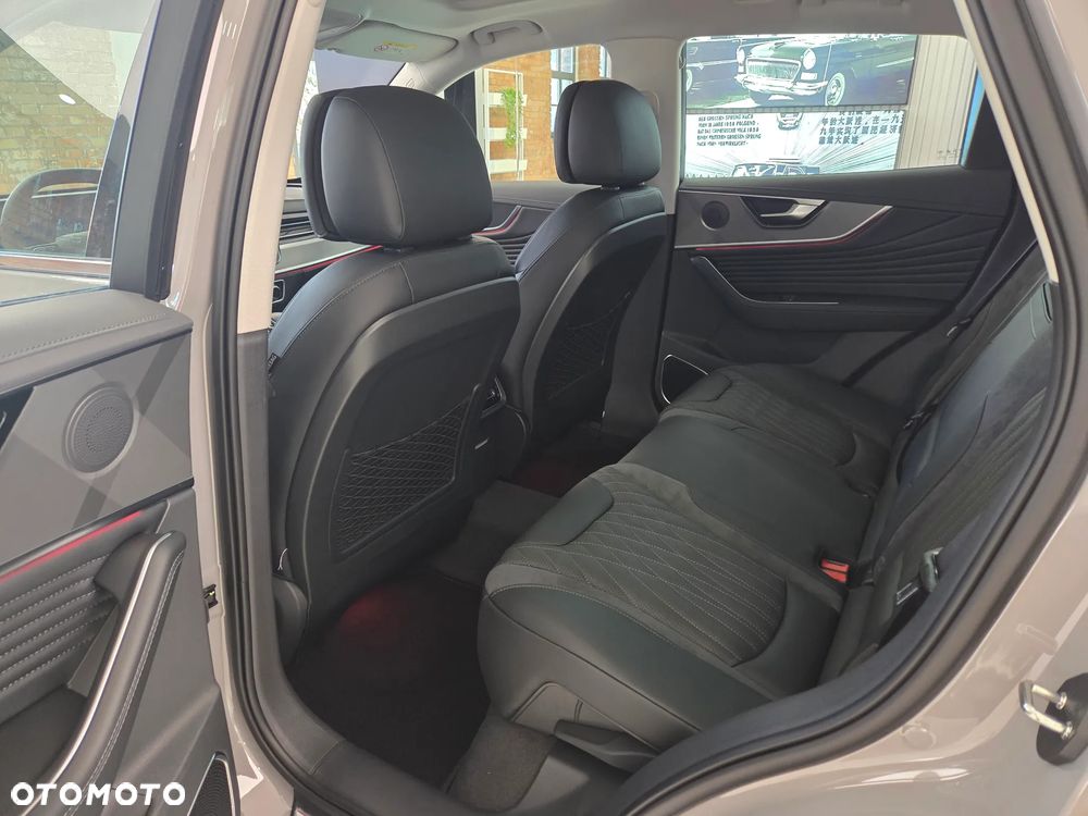 Hongqi HS5 2.0T Executive AWD - 14