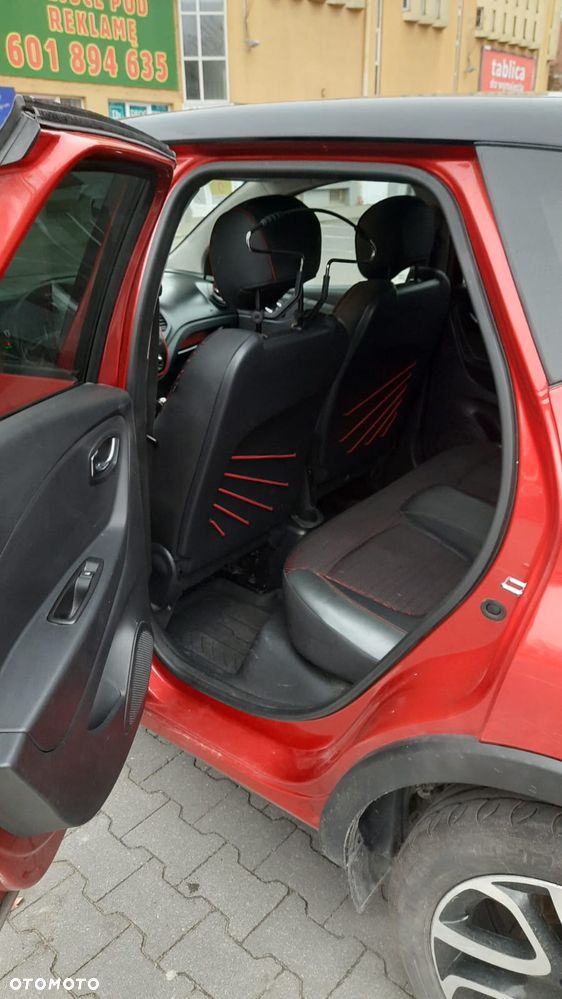 Renault Captur 1.2 TCe Helly Hansen EDC - 13