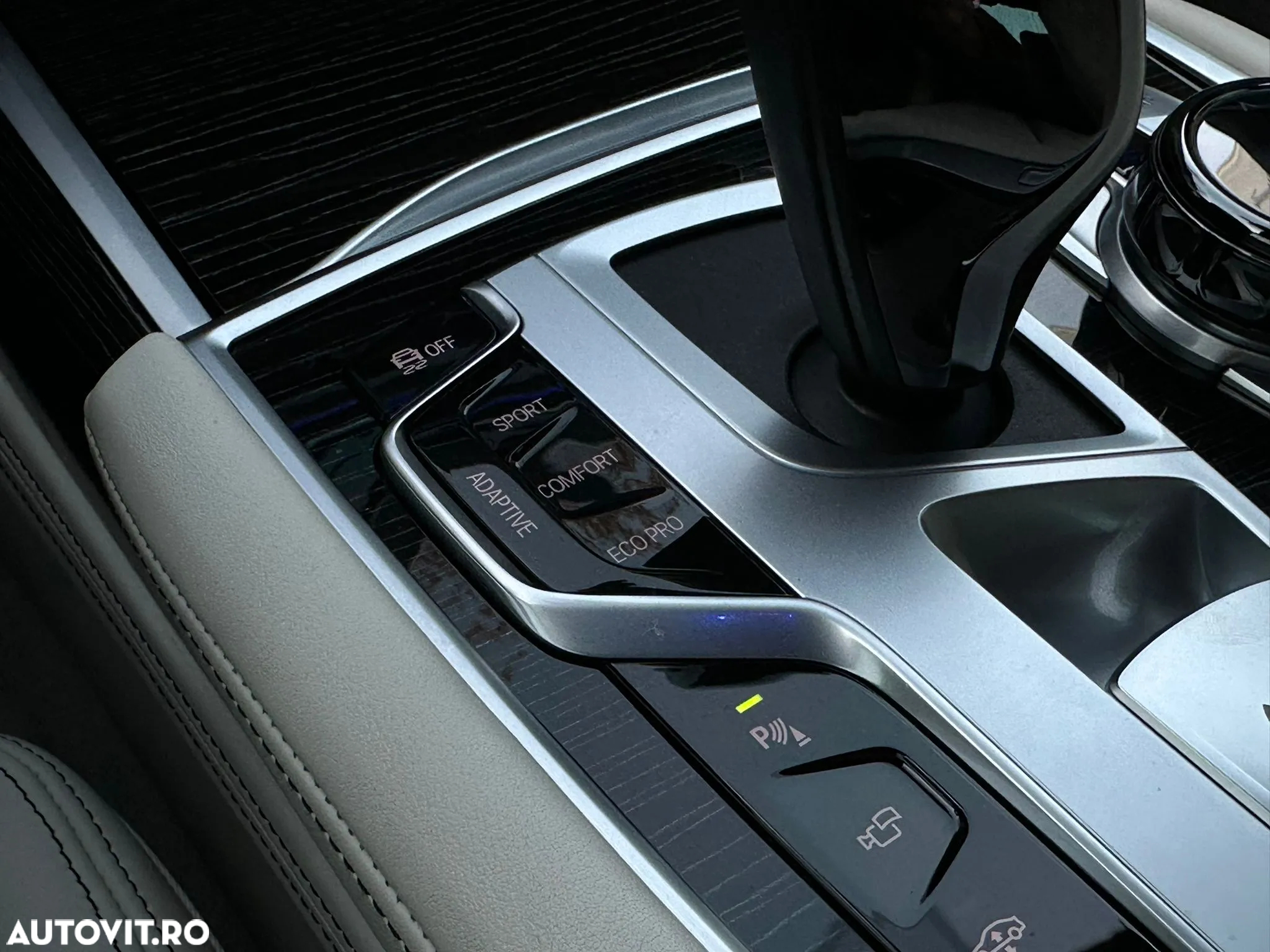 BMW Seria 7 750Li xDrive - 21