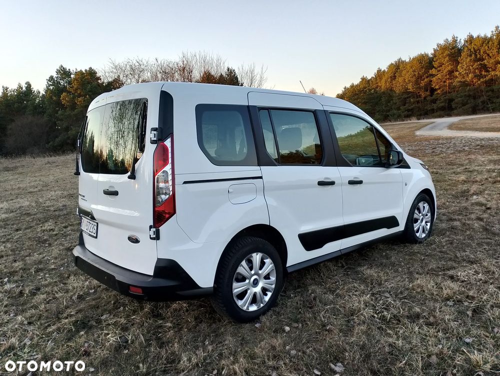 Ford Transit Connect - 10