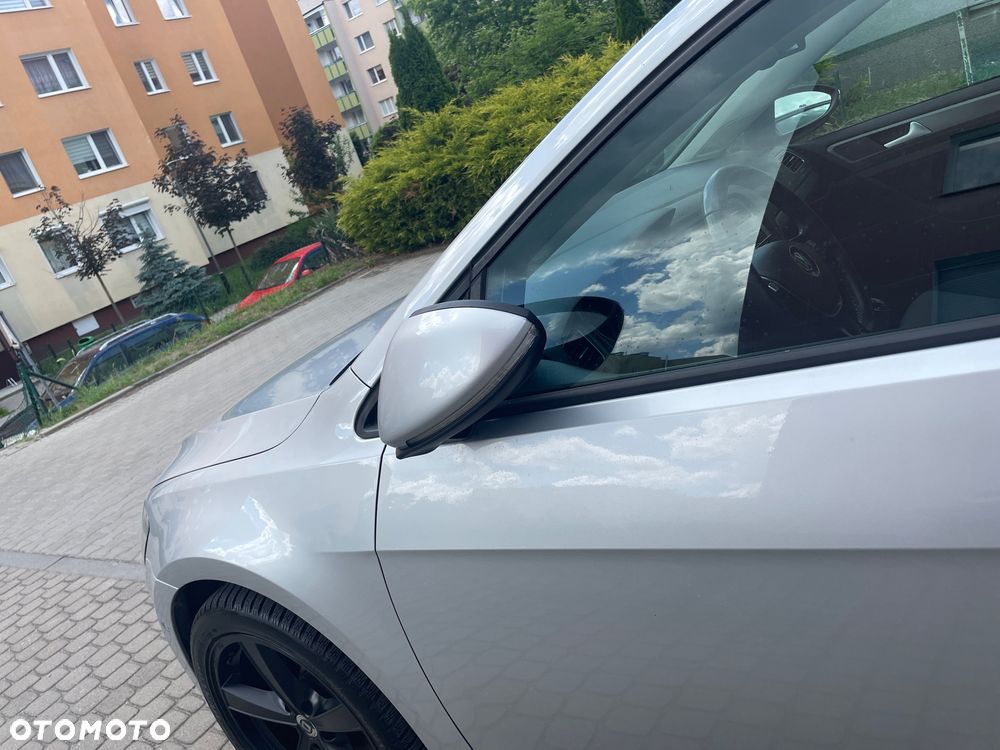 Volkswagen Golf 1.6 TDI BMT Comfortline - 29