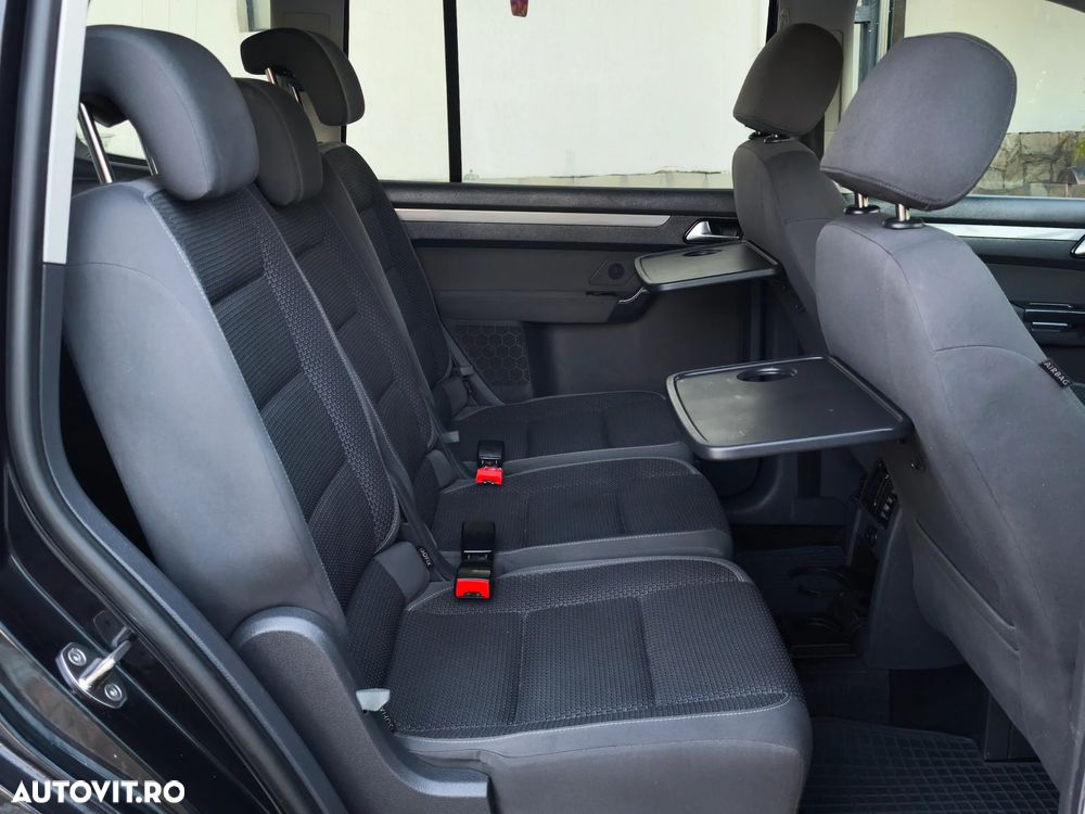 Volkswagen Touran 1.6 TDI Comfortline - 10