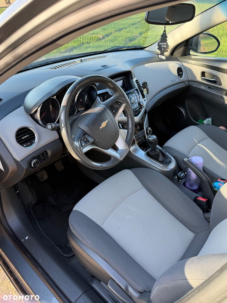 Chevrolet Cruze 2.0 LT - 9