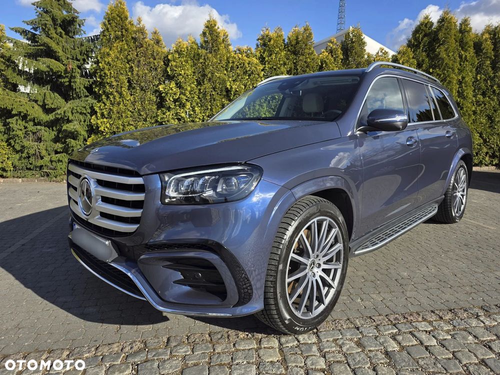 Mercedes-Benz GLS - 1