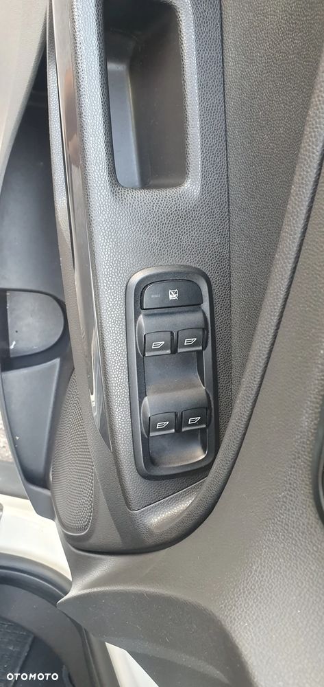 Ford EcoSport 1.5 TDCi TITANIUM - 13