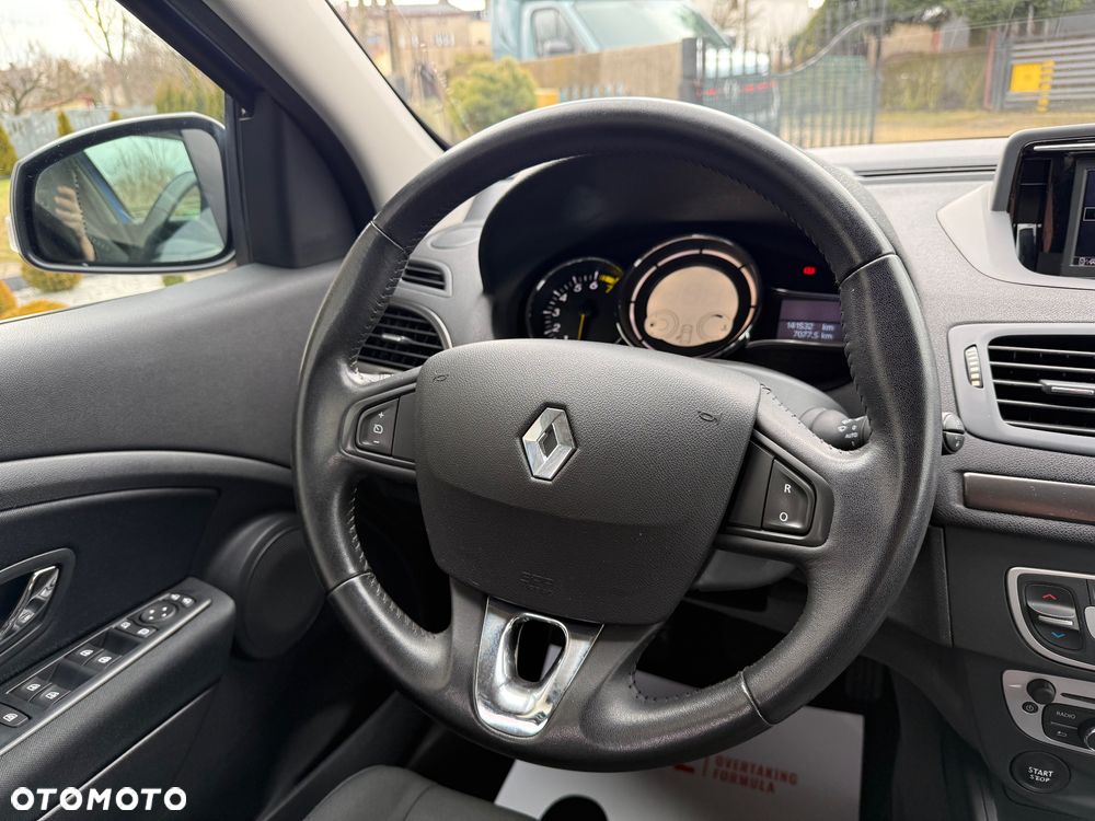 Renault Megane ENERGY TCe 115 Start & Stop Bose Edition - 14