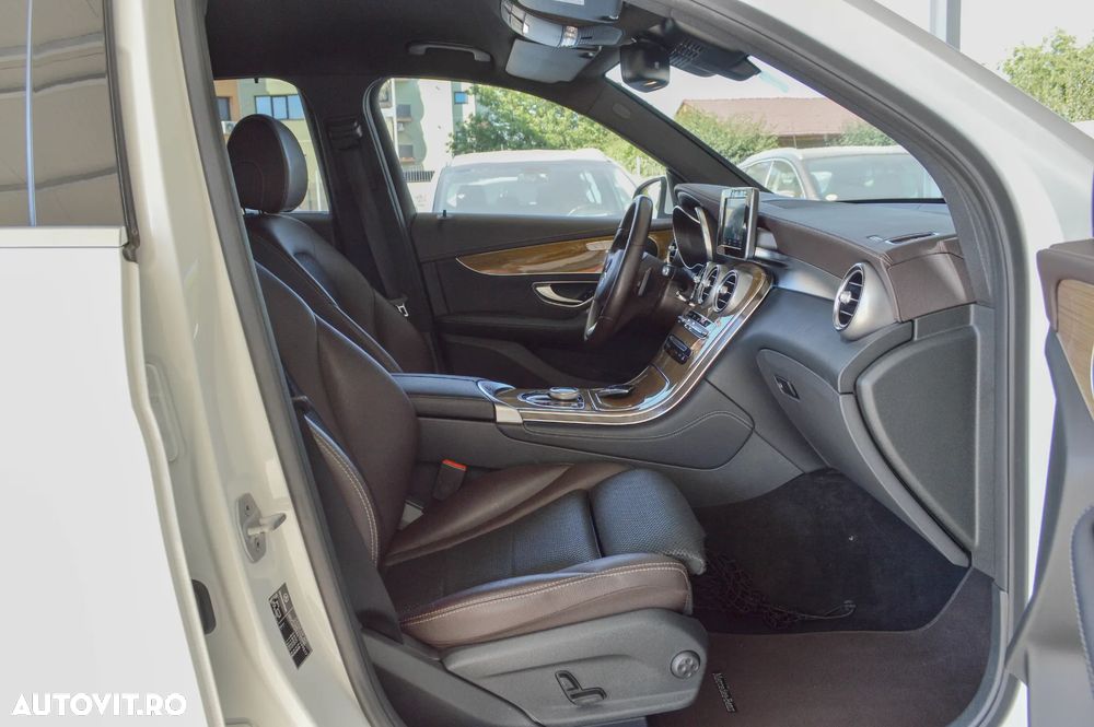 Mercedes-Benz GLC 250 4MATIC 9G-TRONIC Exclusive - 33