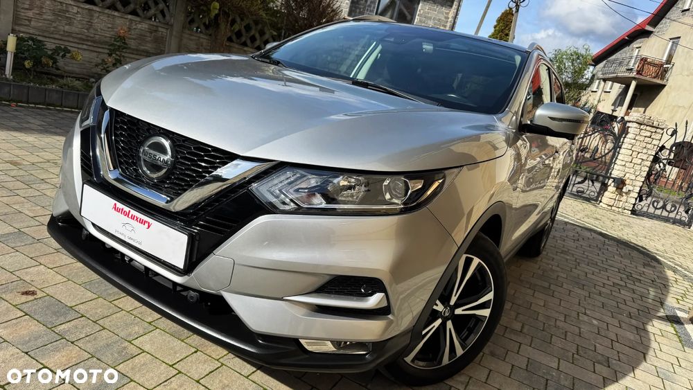 Nissan Qashqai 1.3 DIG-T SHIRO - 1