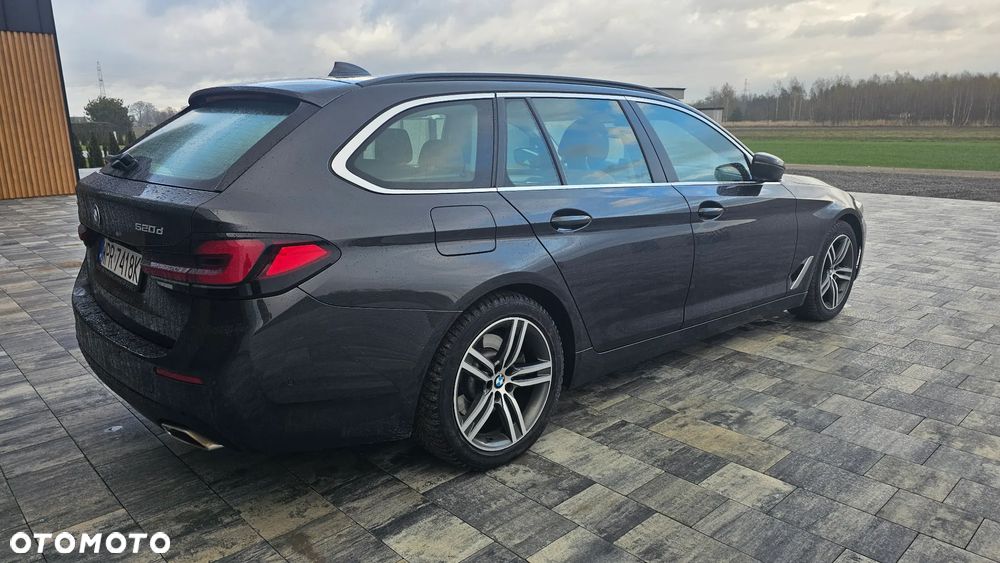BMW Seria 5 520d xDrive mHEV - 6