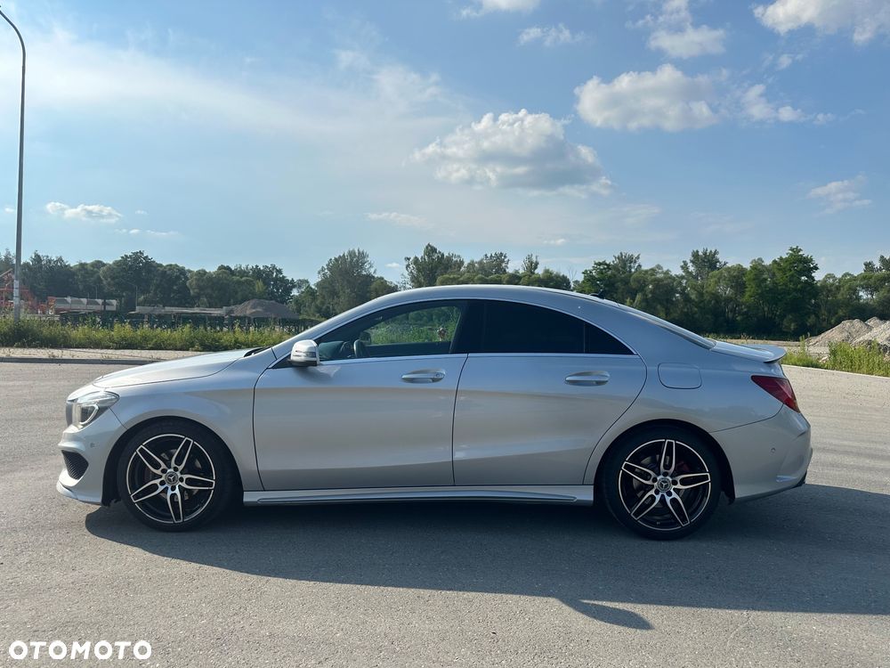 Mercedes-Benz CLA 200 AMG Line - 2