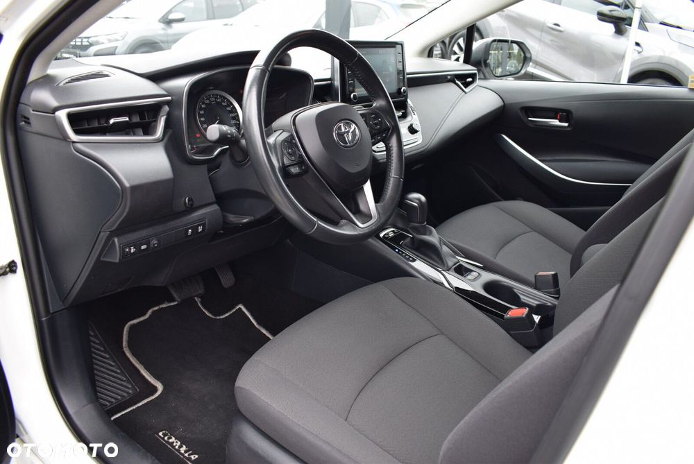 Toyota Corolla - 11