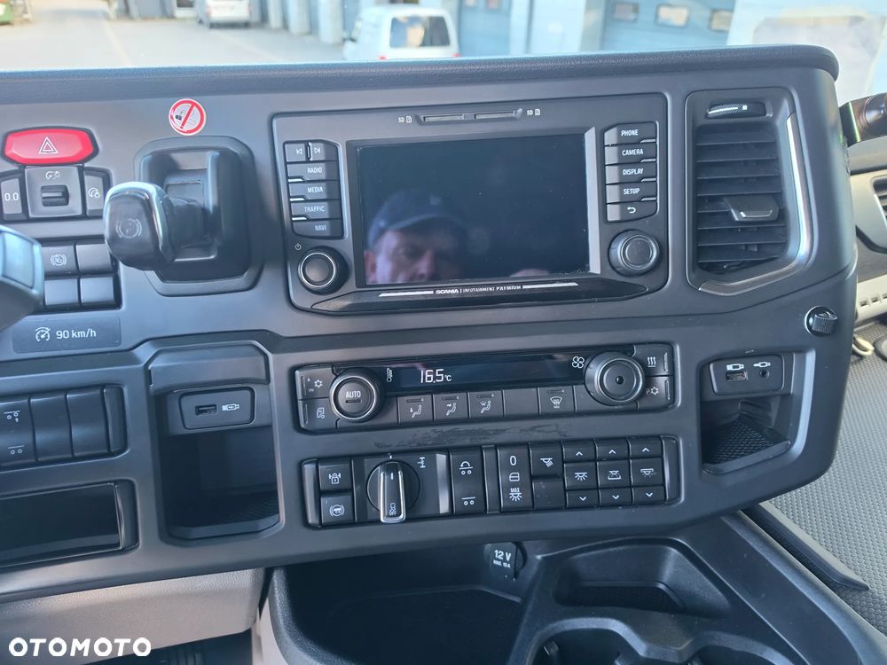 Scania R450/ Chłodnia / 6x2 / WINDA BAR 2,5T / Import Niemcy / Zadbana / PROSTO OD PIERWSZEGO WŁAŚCICIELA  / Euro 6/ Kontener Kwiatowy / - 36