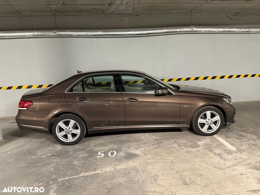 Mercedes-Benz E 220 BlueTEC 4MATIC - 12
