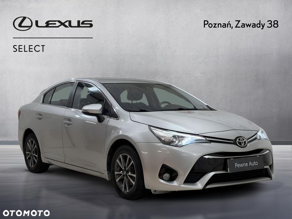 Toyota Avensis - 8