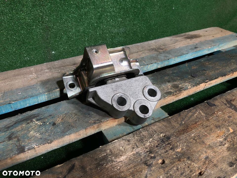 ŁAPA PODUSZKA SKRZYNI BIEGÓW FIAT DOBLO II 1.6 JTD MJET