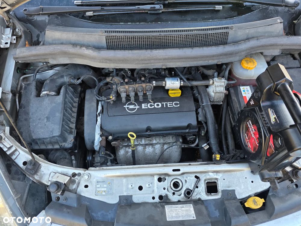Opel Zafira 1.8 Easytronic Cosmo - 25