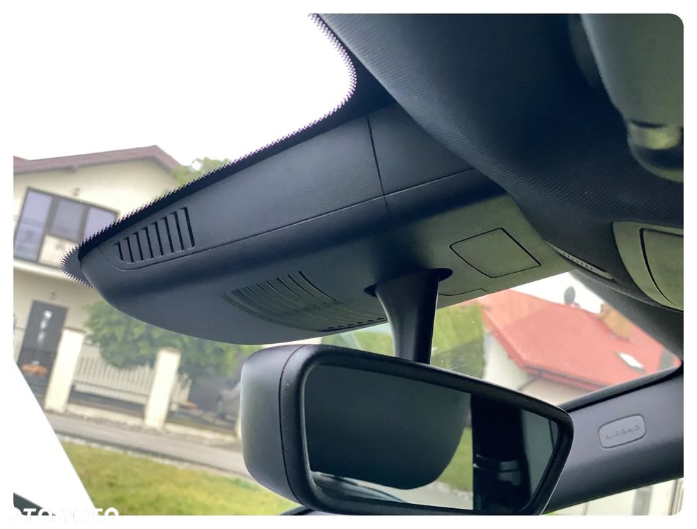 Mercedes-Benz Klasa B 200 (BlueEFFICIENCY) 7G-DCT - 32