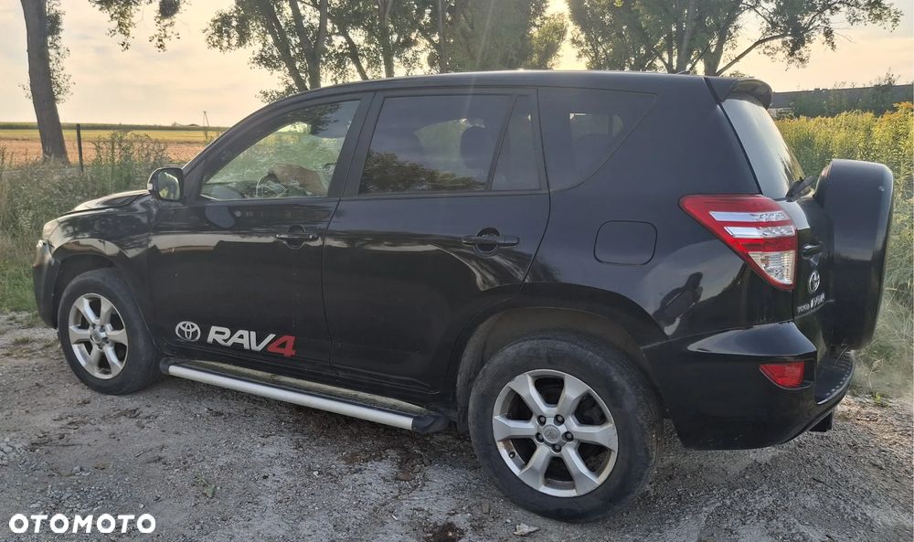 Toyota RAV4 2.2 D-4D Premium - 10
