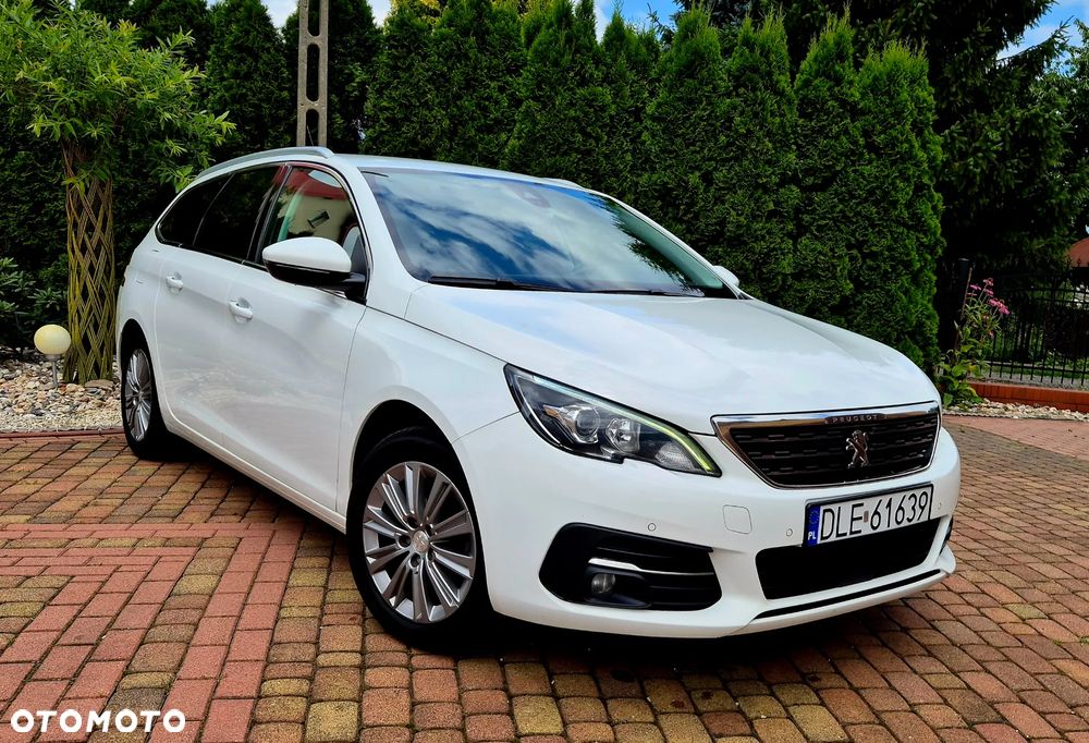 Peugeot 308 SW BlueHDi 130 EAT8 Allure - 3