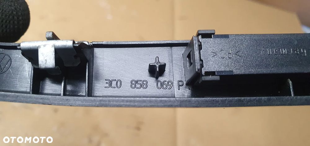 Ramka radia konsoli dekor VW Passat B6 3C0858069P - 6