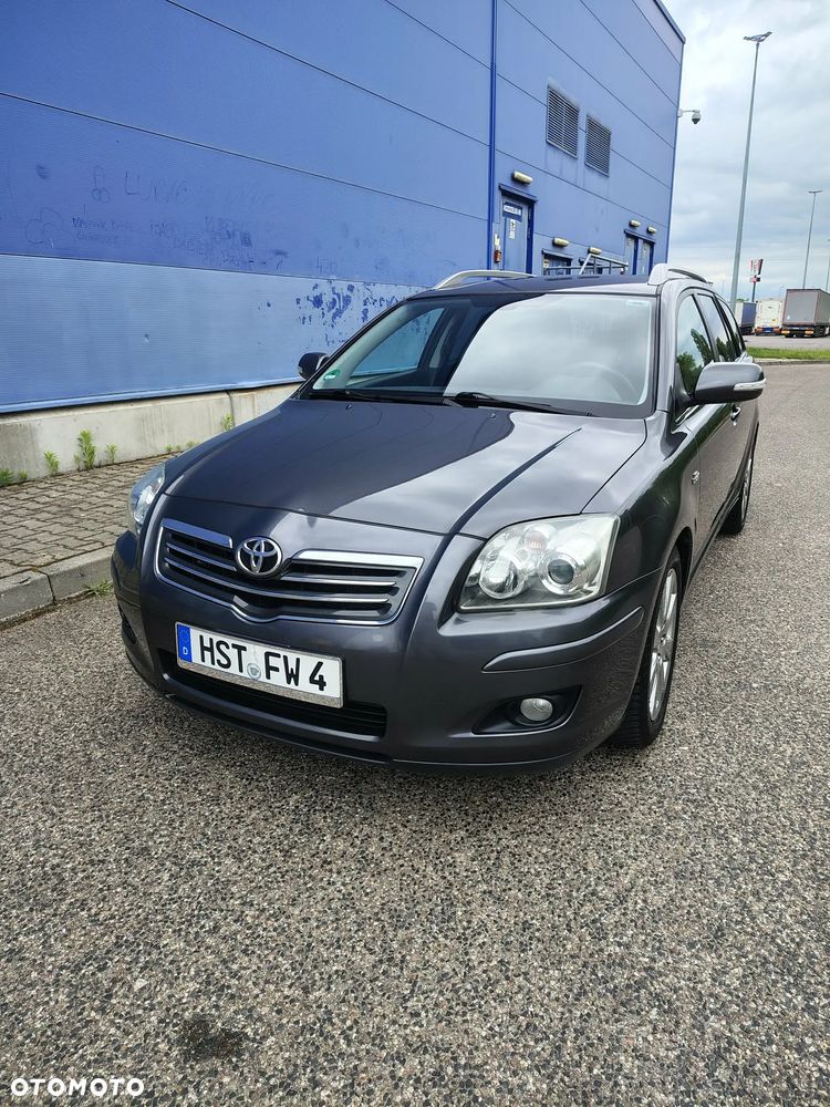 Toyota Avensis 2.2 D-4D X Premium - 2