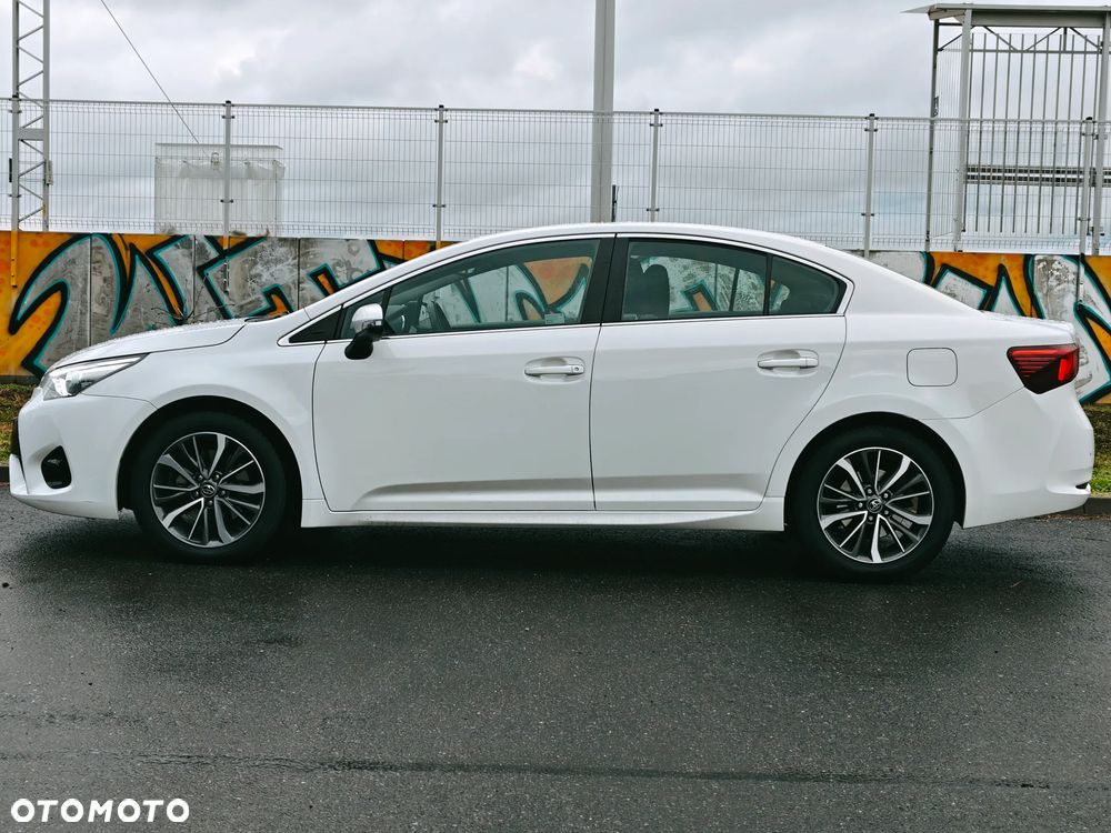 Toyota Avensis 2.0 D-4D Active Business - 2