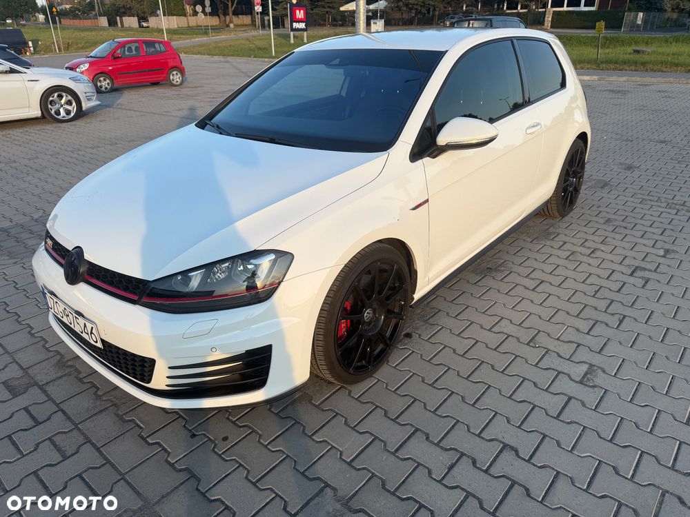 Volkswagen Golf GTI Performance BlueMotion Technology DSG - 30