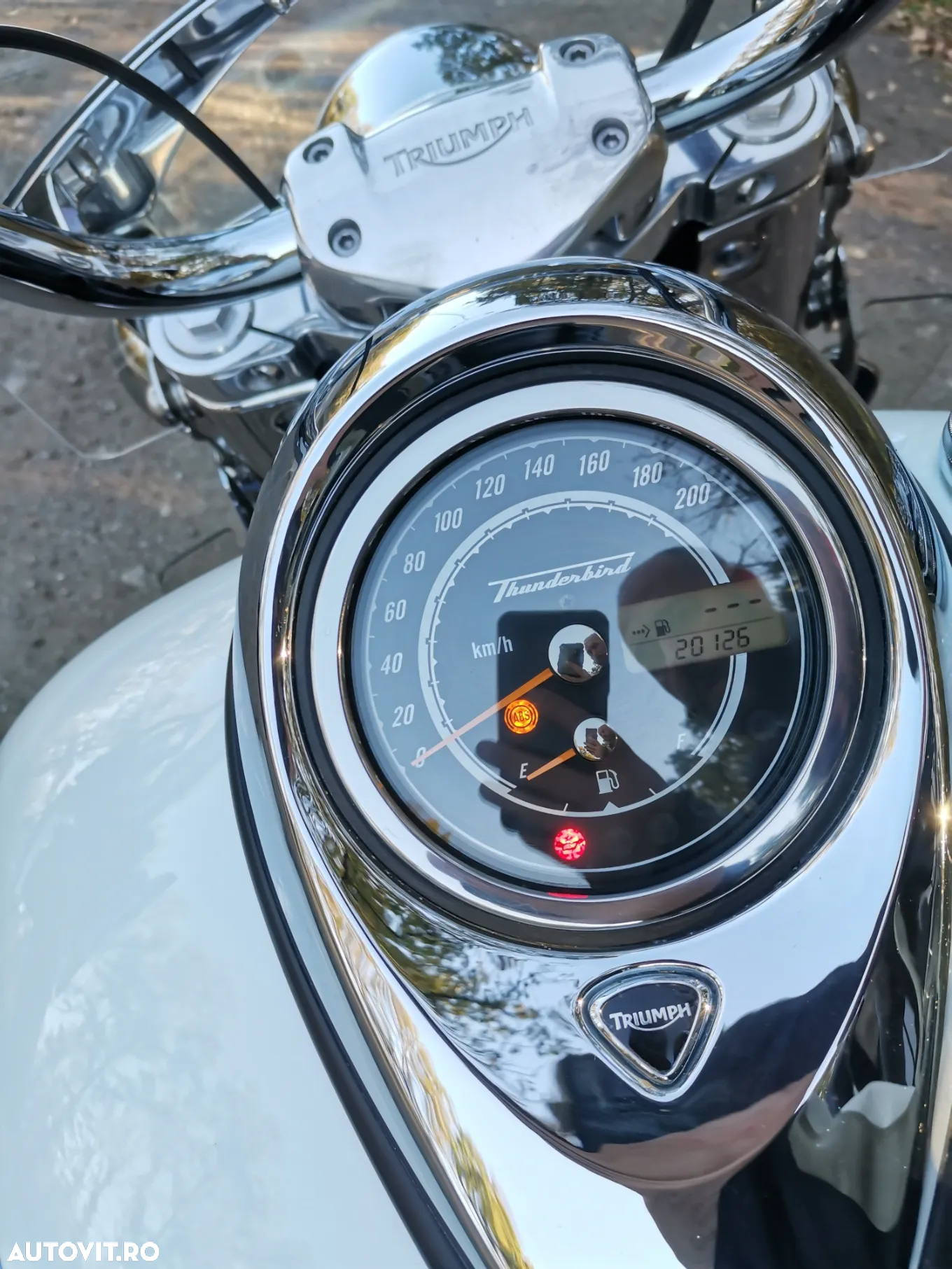 Triumph Thunderbird Storm - 23