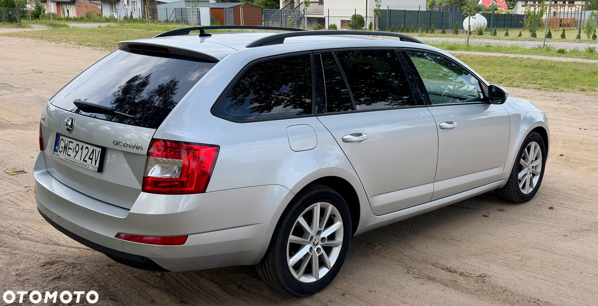 Skoda Octavia 2.0 TDI Ambition DSG - 4