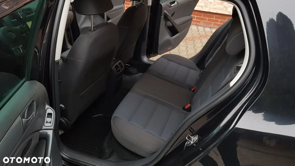 Volkswagen Golf 1.6 TDI Highline - 6