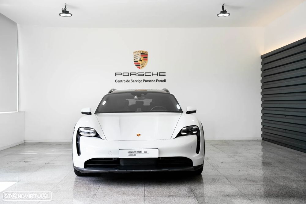 Porsche Taycan Cross Turismo 4 - 6