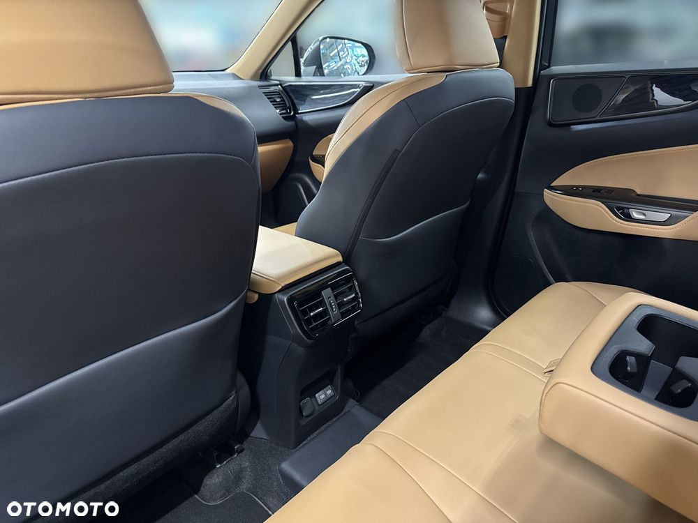 Lexus NX - 12