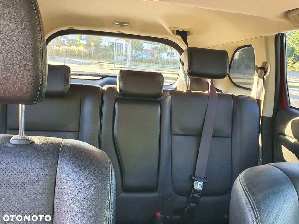 Mitsubishi Outlander 2.2 DID Instyle Navi 4WD - 14