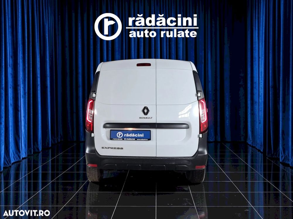 Renault Express - 10