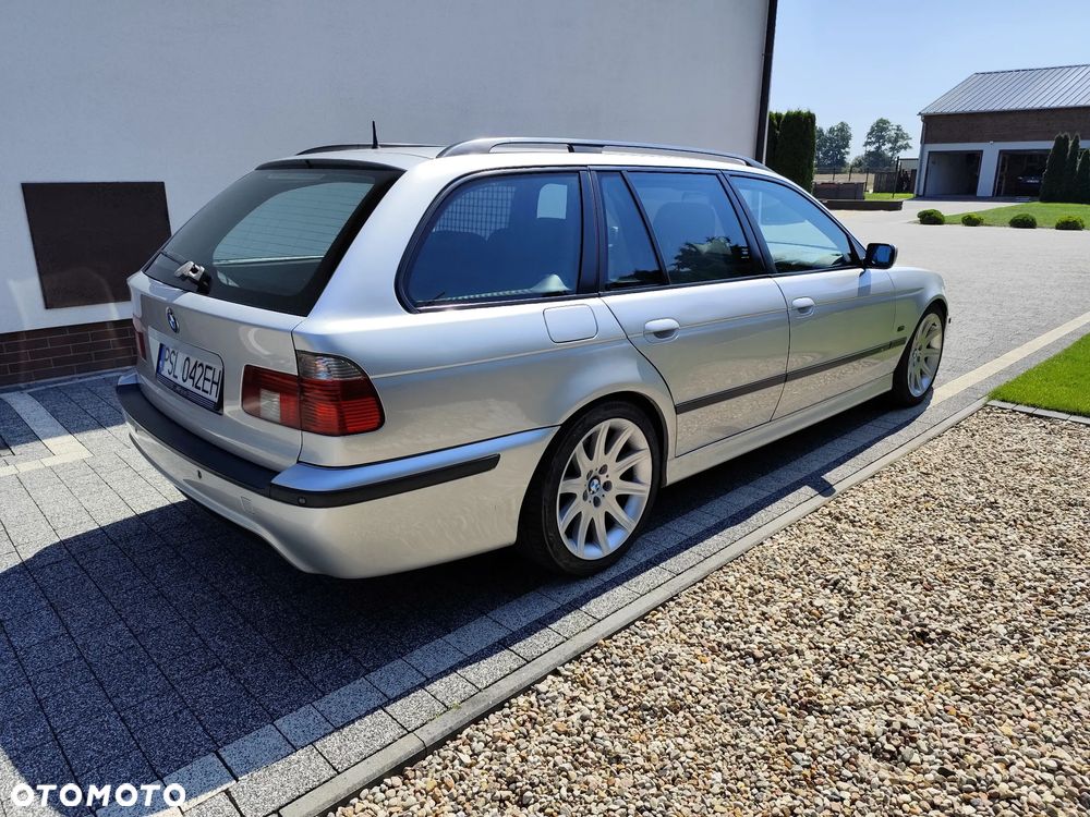 BMW Seria 5 530d Touring - 4
