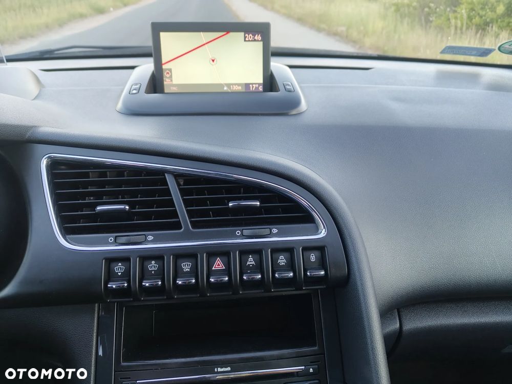 Peugeot 3008 HDi FAP 150 Roland Garros - 23
