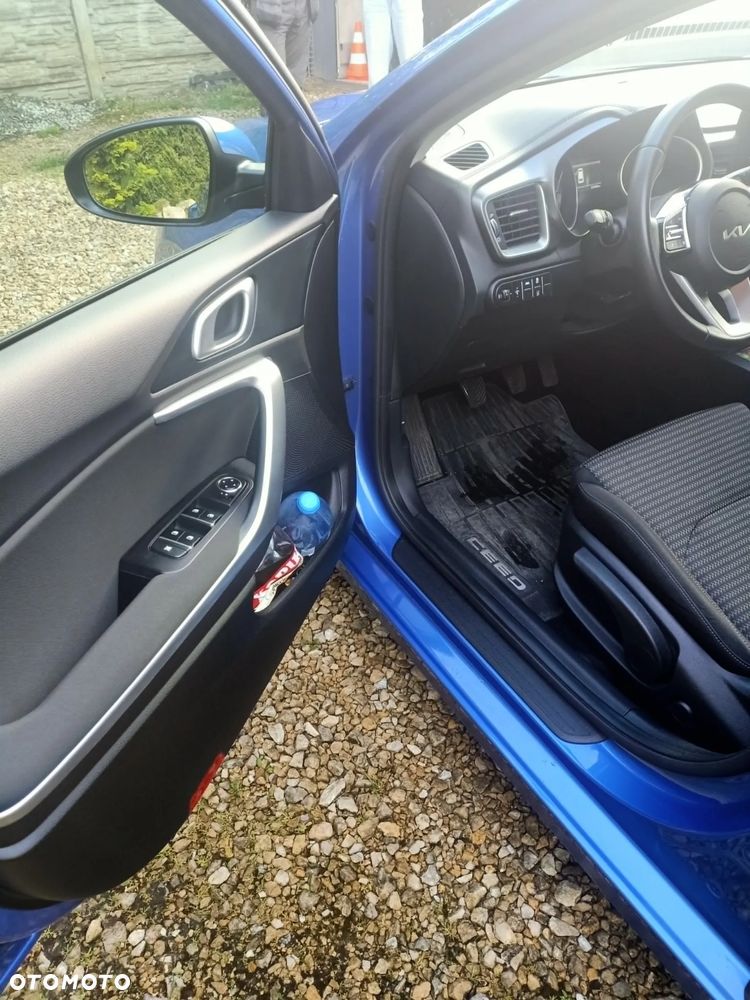 Kia Ceed - 10