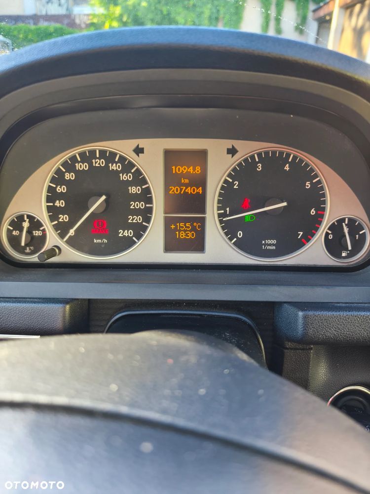 Mercedes-Benz Klasa B 160 BlueEFFICIENCY - 11