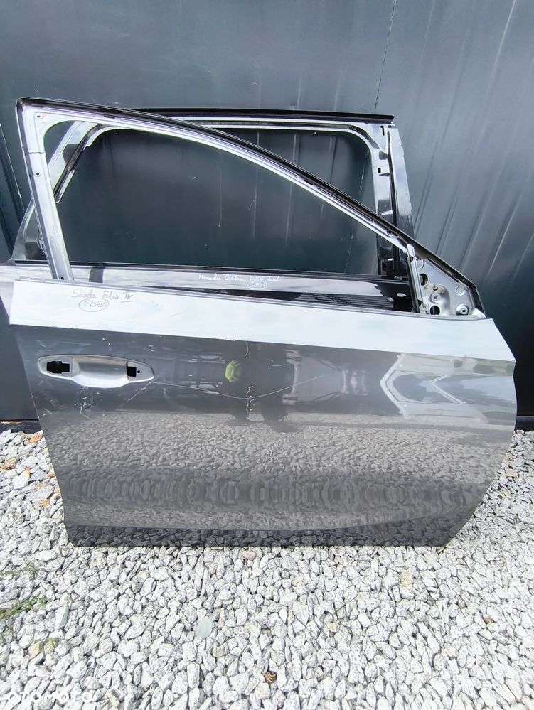 SKODA FABIA IV DRZWI PRAWE PRZEDNIE POZNAŃ GIEŁDA