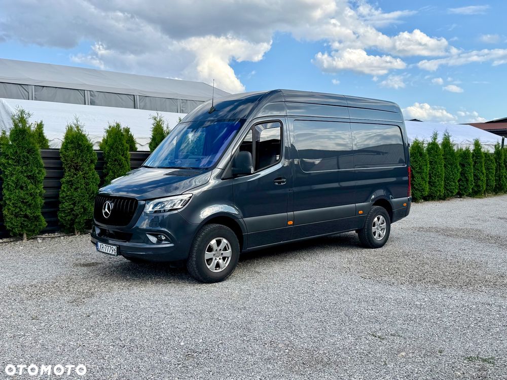 Mercedes-Benz Sprinter - 17