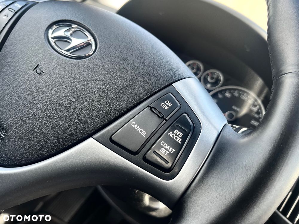 Hyundai i30 2.0 Premium - 28