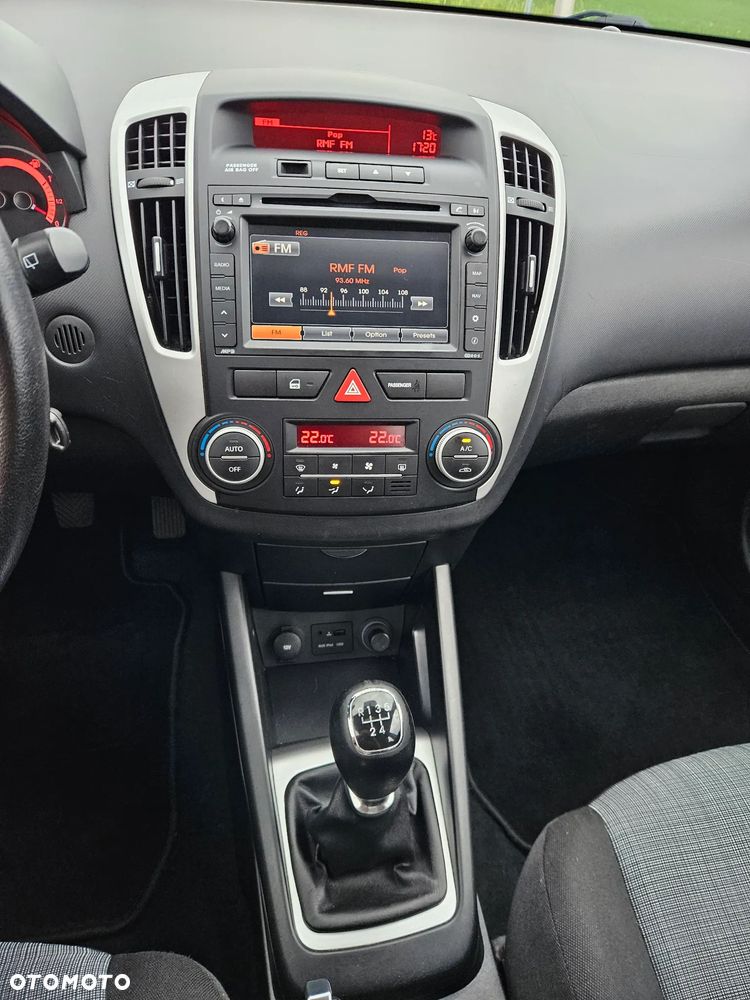Kia Ceed 1.4 L - 16