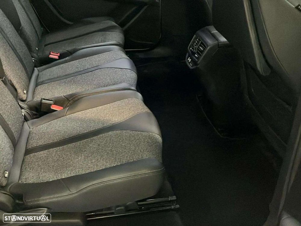 Peugeot 5008 1.5 BlueHDi Allure EAT8 - 17