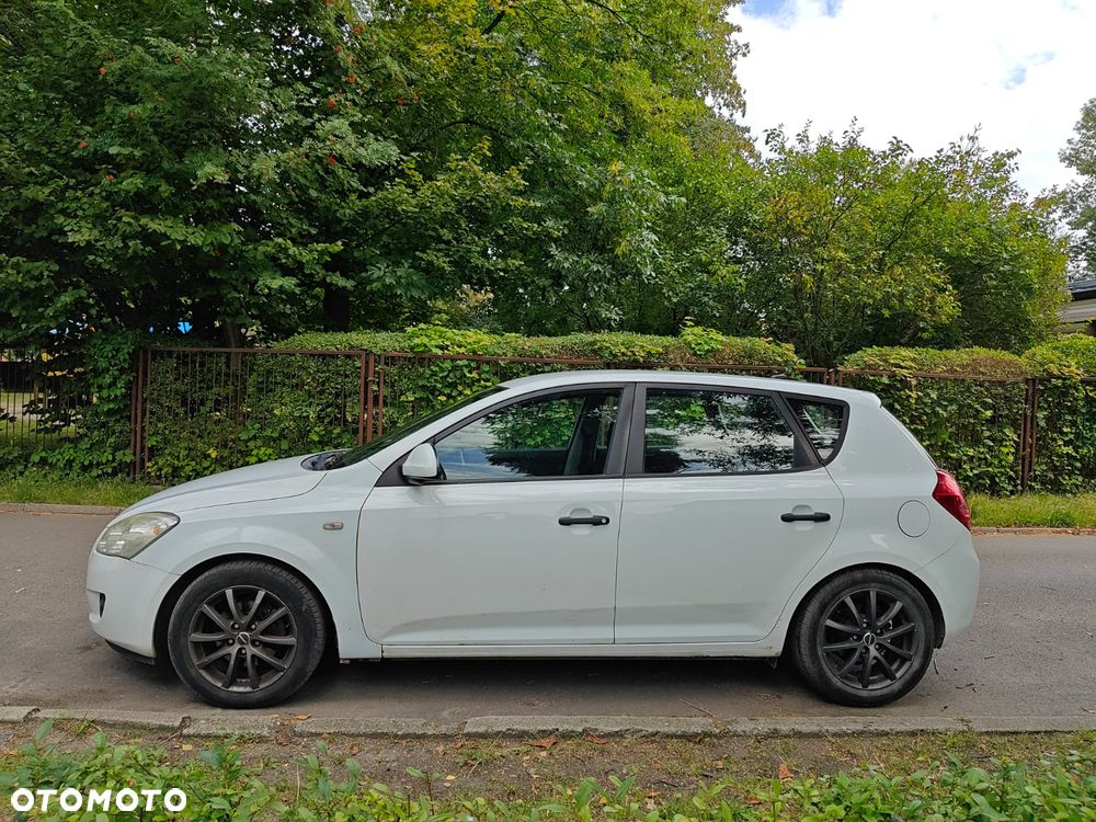Kia Ceed 1.6 CRDi EX - 8